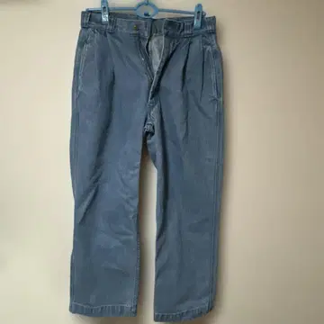 라이트 블루 플리츠 데님 팬츠