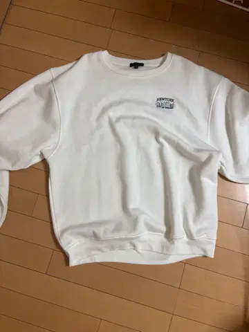 뉴욕 로고 자수 크루넥 맨투맨 XL