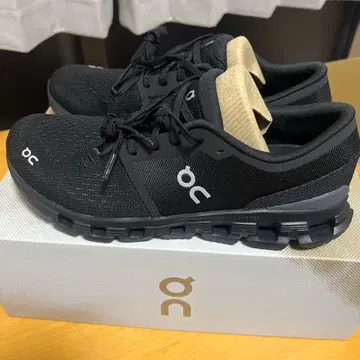 On 블랙 스니커즈 US 10
