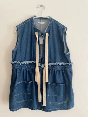 [ 새상품급 ] FREAK'S STORE 절개 프릴 리본 베스트