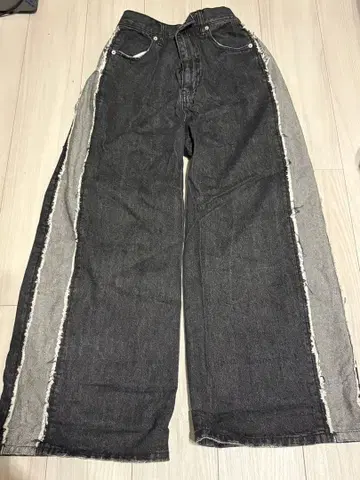 사이드 스트라이프 와이드 데님 팬츠