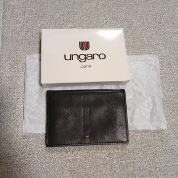 ungaro 블랙 가죽 양가죽 명함지갑