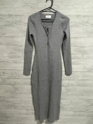 amel 버튼 레이어드 디자인 니트 원피스