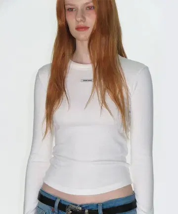 CRANK 크루넥 베이직 롱슬리브 탑 화이트