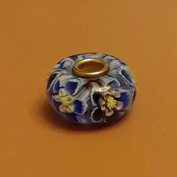 트롤 비즈 에이지리스 뷰티