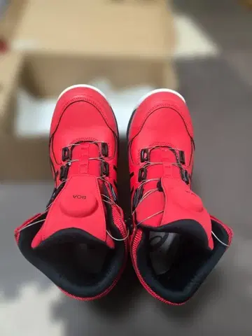 EGO 빨간색 하이컷 신발