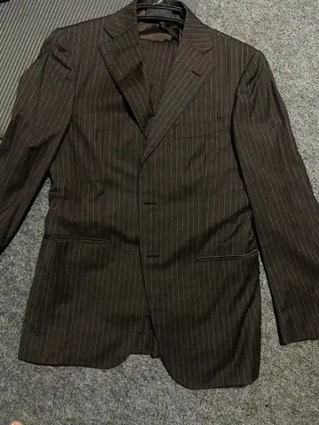 쉽스 수트 브라운 스트라이프