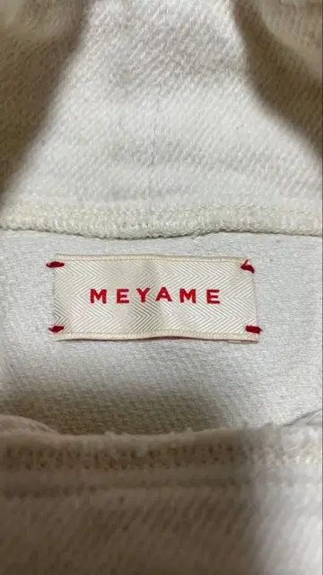 MEYAME 아이보리 레이즈드 데님 스모크