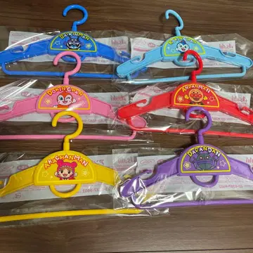 [ 새상품 미사용품 ] 호빵맨 키즈 행거 6종 세트