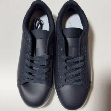 docomo MIZUNO 스니커즈 24.0 새상품