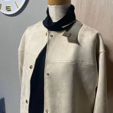 ZARA 인조 가죽 코트