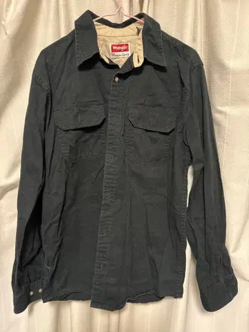 Wrangler 블랙 긴팔 셔츠