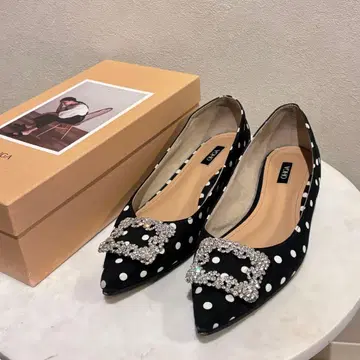 OHGA 24.5 도트 비쥬 플랫슈즈