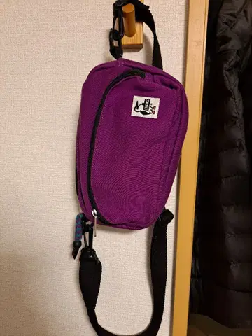 CHUMS 퍼플 숄더백