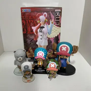 원피스 우타&토니토니 초파 &하이킹베어 피규어 세트