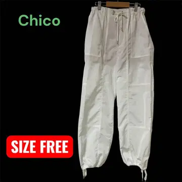 [새상품급] Chico 밑단 조절 카고 팬츠 화이트 F 하이웨스트