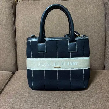 JILL by JILL STUART 블랙 토트백