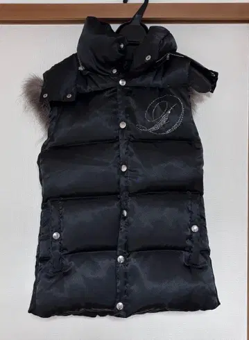 DRESSCAMP 블랙 다운 베스트