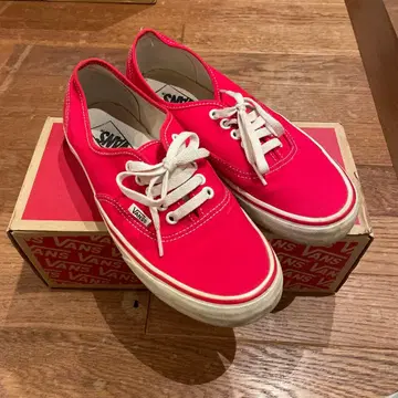 VANS 레드 스니커즈