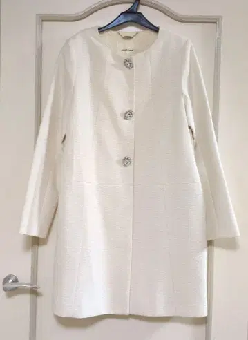 새상품 레스 빠세 트위드 코트 비쥬 노카라 화이트