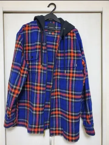 JOYRICH 후드 부착 체크 자켓