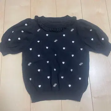 pium 반팔 스웨터