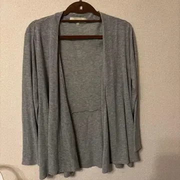 자유구 라메 그레이 긴팔 가디건 사이즈 38