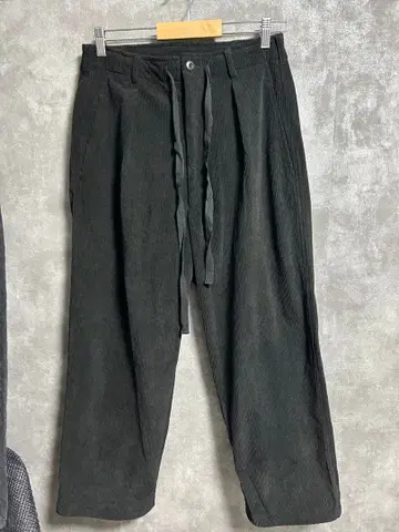 P 코듀로이 오버 팬츠