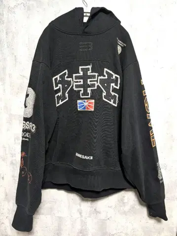 NAMESAKE Vaundy 착용 후드티