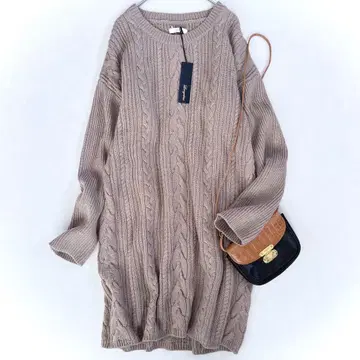 택 포함 새상품 라운지 드레스 케이블 니트 원피스 크루넥