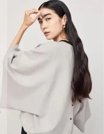 SOEJU 케이프 스타일 니트 (GRAY) L 사이즈