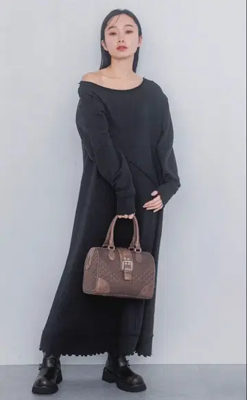 JEANASIS 리메이크 울 케이블 루즈 원피스 블랙