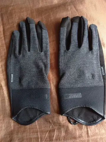 size L gripswany gng glove dark grey