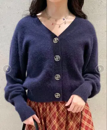 릴리 브라운 LB 로고 폭스 니트 가디건 네이비