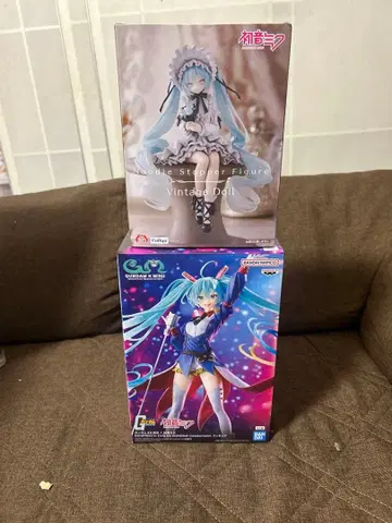 하츠네 미쿠 피규어 2개 세트