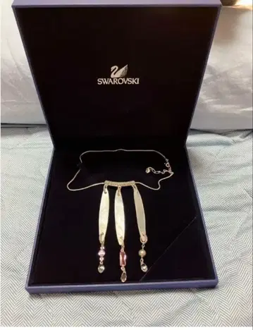 SWAROVSKI 스와로브스키 목걸이 쉘 비즈