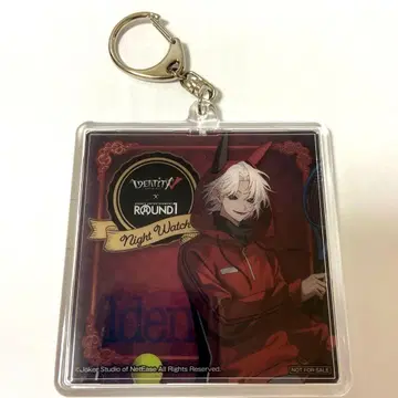 제5인격 밤의 감시자 이타카 라운드원 스퀘어형 아크릴 키링
