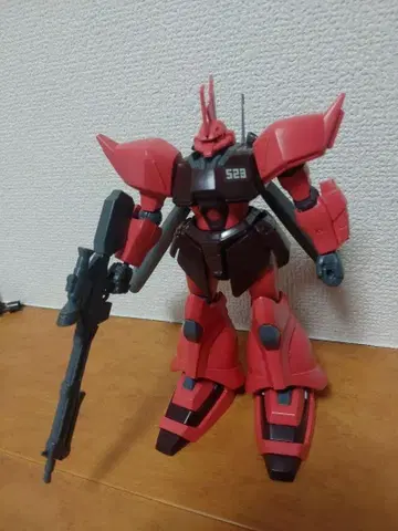 건담 프라모델 1/144 HG 겔구그 J 완성품 상품 동시 300엔 할인