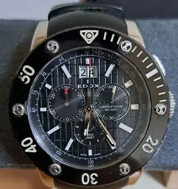 EDOX 크로노그래프 손목시계 블랙