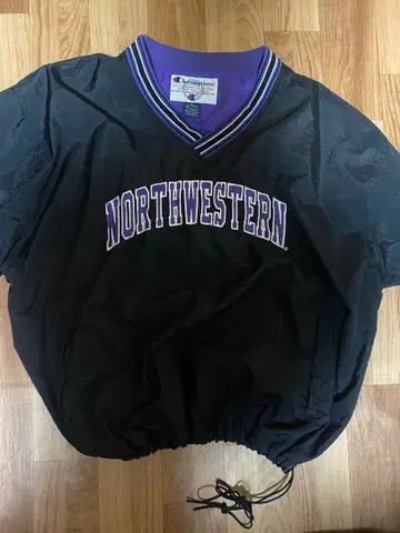 Champion 노스웨스턴 풀오버 나일론 자켓