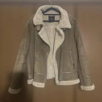 ZARA 무스탕 코트