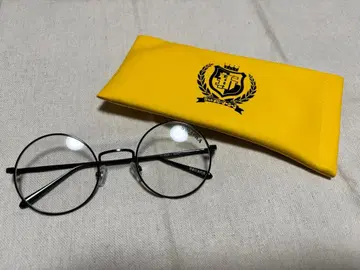 아타라시 학교의 리더즈 스즈카의 안경