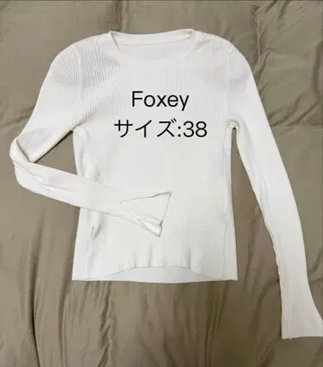 [컨디션 최상] Foxy 긴팔 니트 스웨터 사이즈 38 화이트
