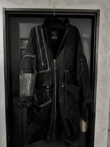 진이치 귀여운 블랙 코트