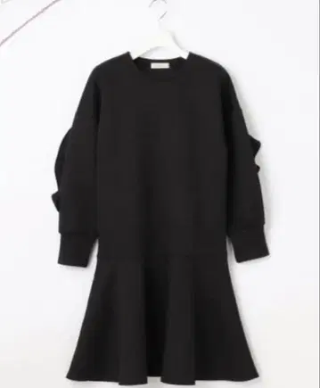 Feroux 종이상자 프릴 플레어 원피스 블랙 토코 클로젯