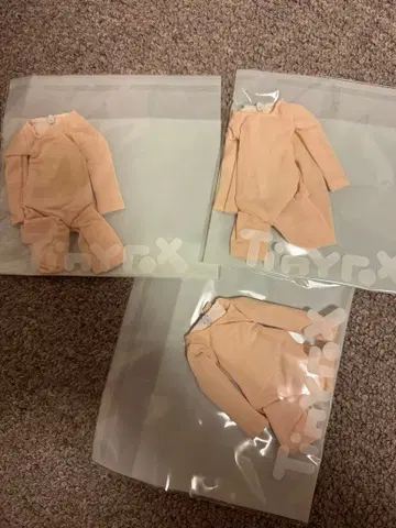 tinyfox 이염 방지 의류 3점