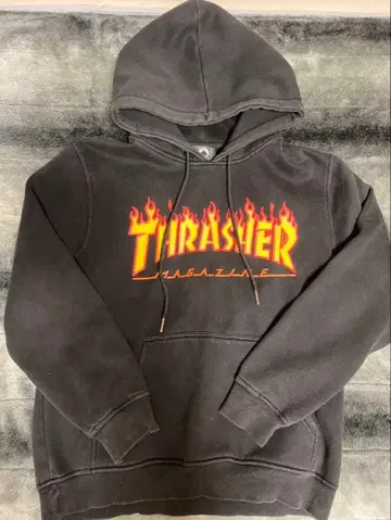 Thrasher 후드티 블랙 불꽃 로고