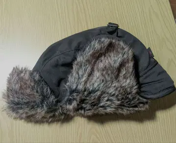 레어 뉴발란스 파일럿 캡 퍼 귀마개