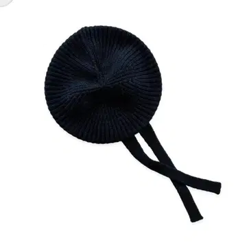 미사용 새상품 VAKT 베레모 BLACK