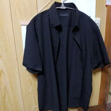 티구마 블랙 셔츠